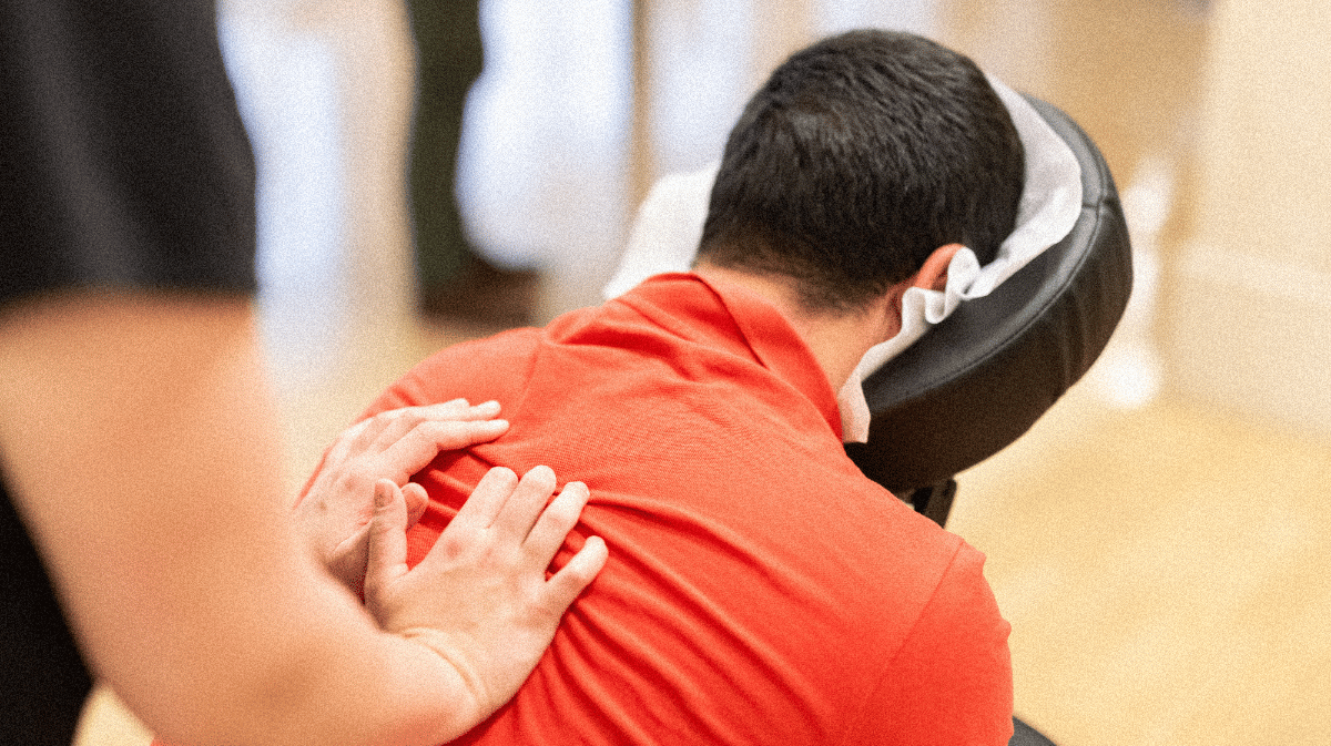 Le massage assis, une véritable solution anti-stress